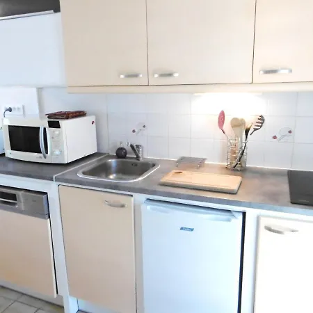 Maisonnette 3 Pieces 5 Personnes A 200 M De La - Mikael