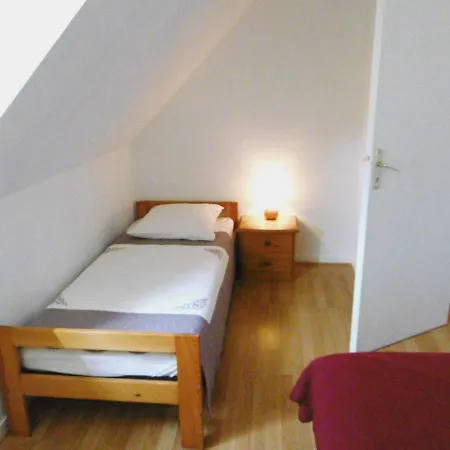 Maisonnette 3 Pieces 5 Personnes A 200 M De La - Mikael